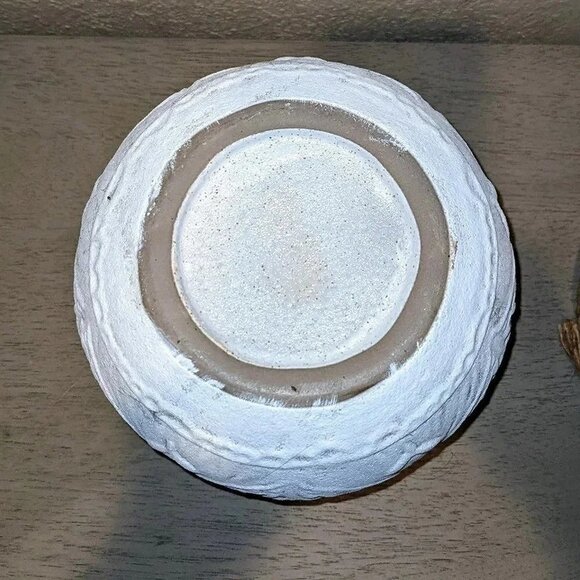 Small Bud White Farmhouse Flower Vase - Picture 4 of 5